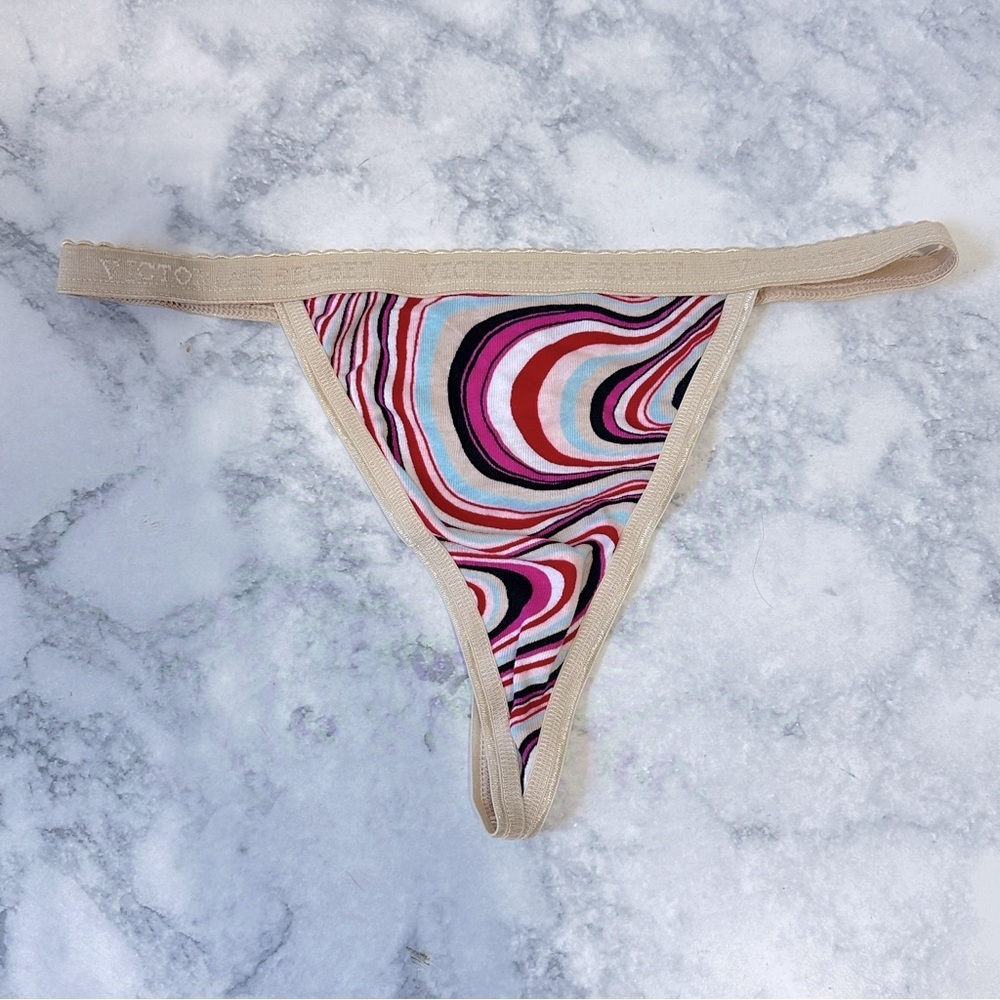 NWT Vintage Victoria’s Secret Y2K tan red abstract V-string thong panty S